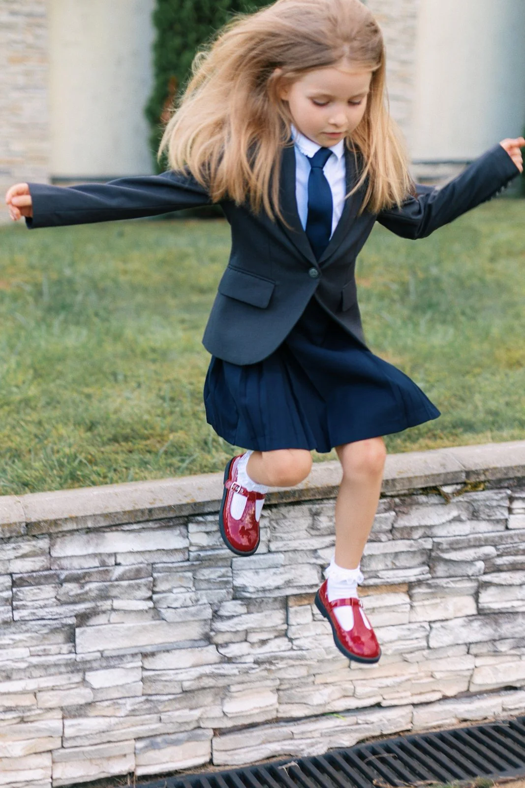 Agathe Burgundy Shoes - Image 3