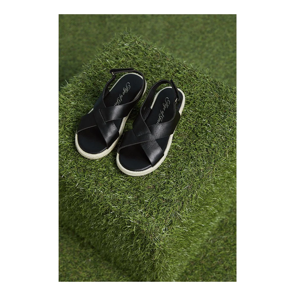 Alma Black Sandals - Image 3
