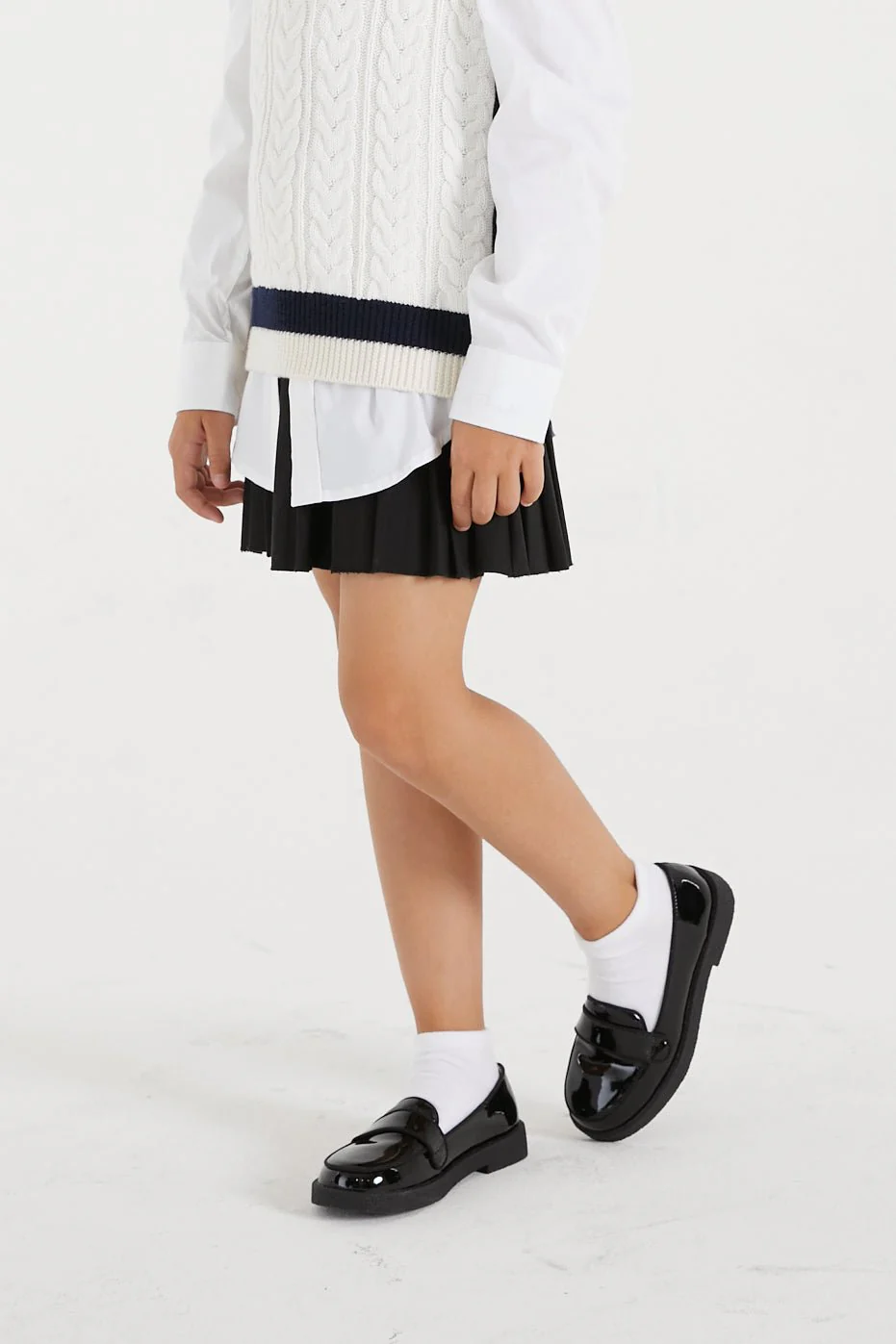 Bobby Black Loafers - Image 4