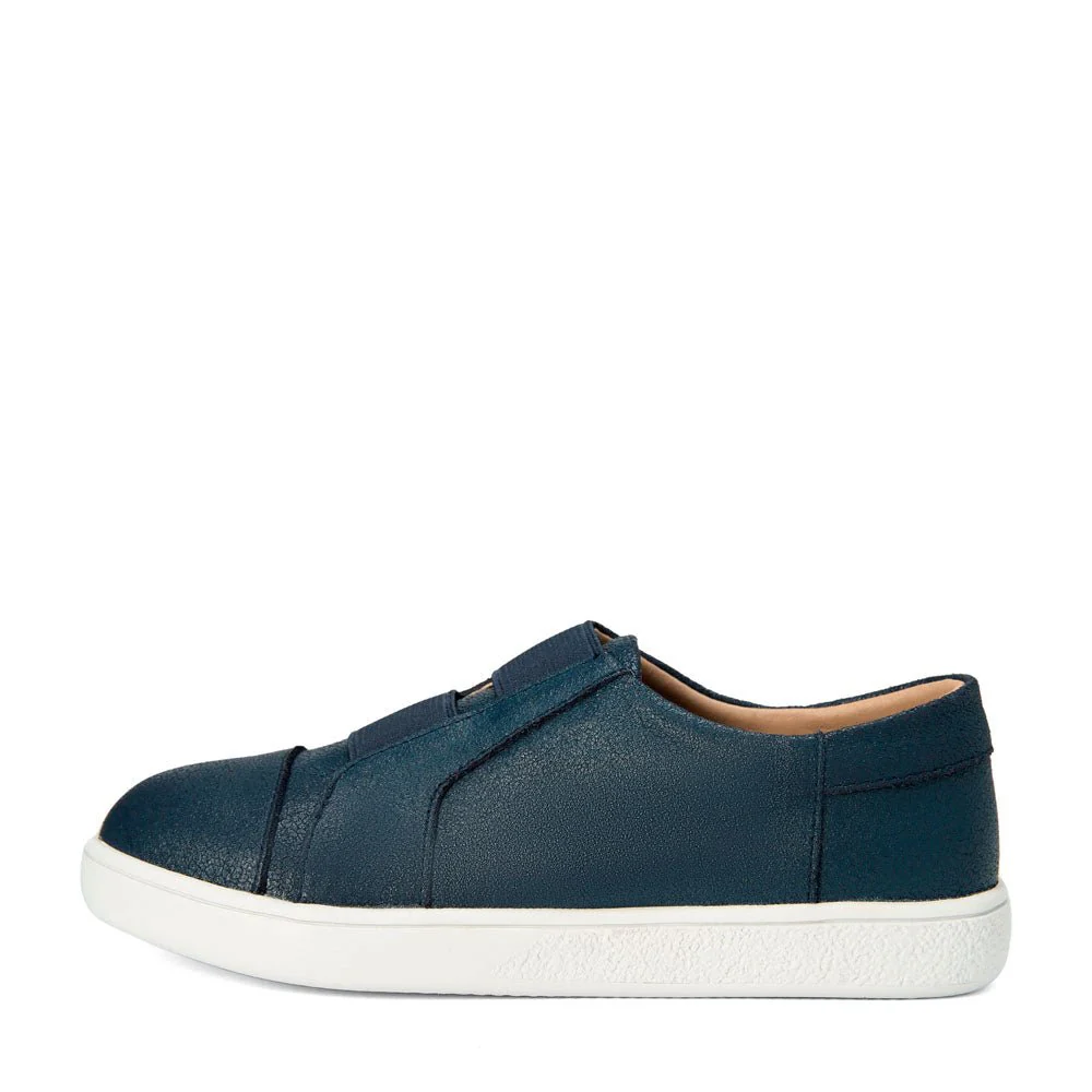 Connor Navy Sneakers