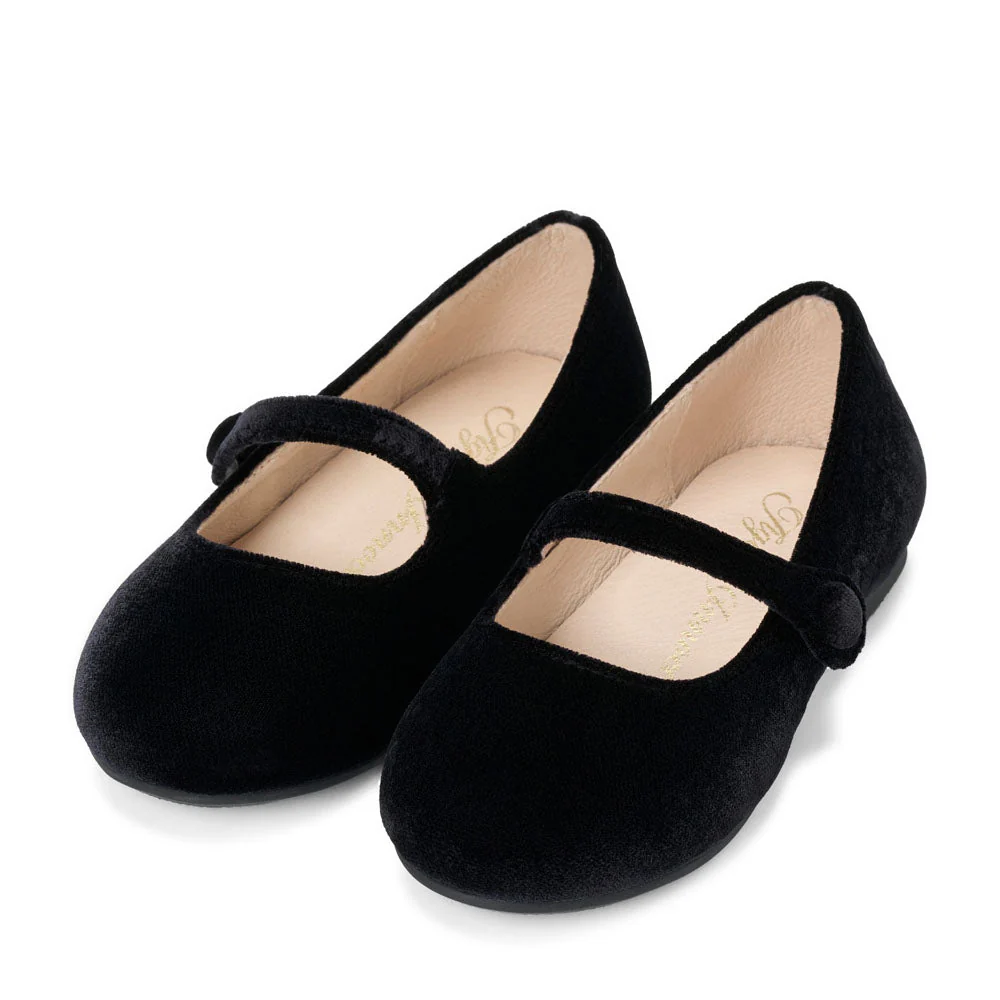 Elin Velvet Black Shoes - Image 2