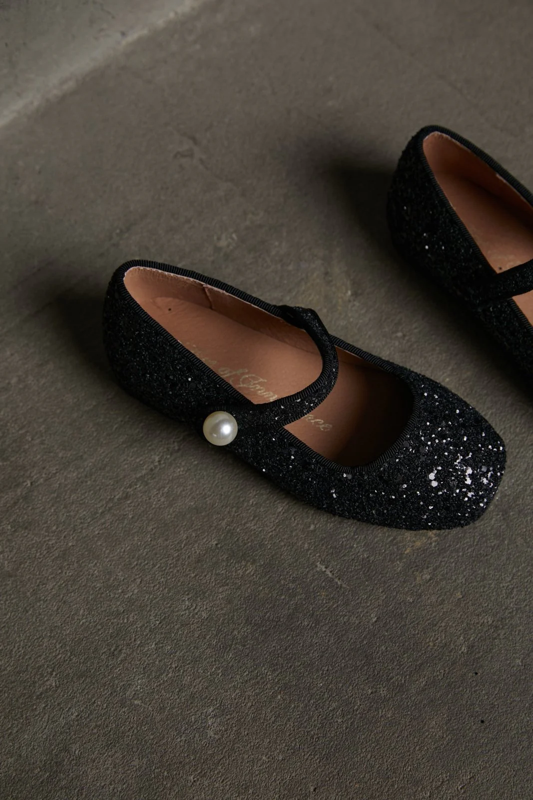 Gloria Black Flats - Image 3