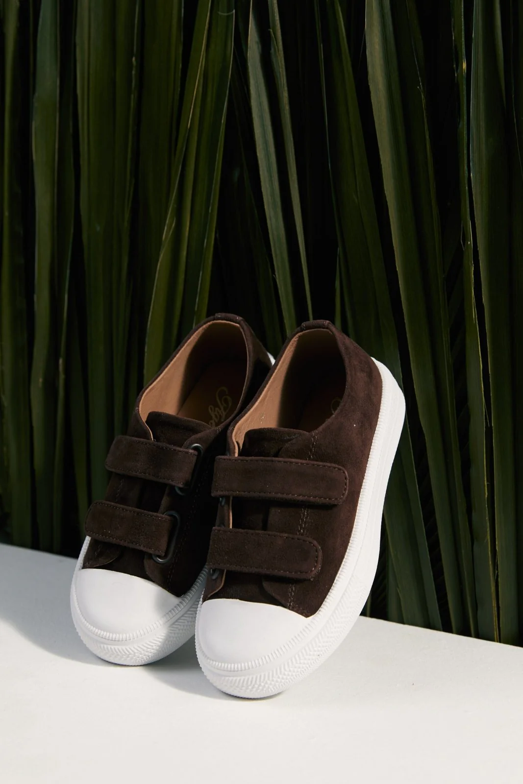 Jessie Chocolate Sneakers - Image 4
