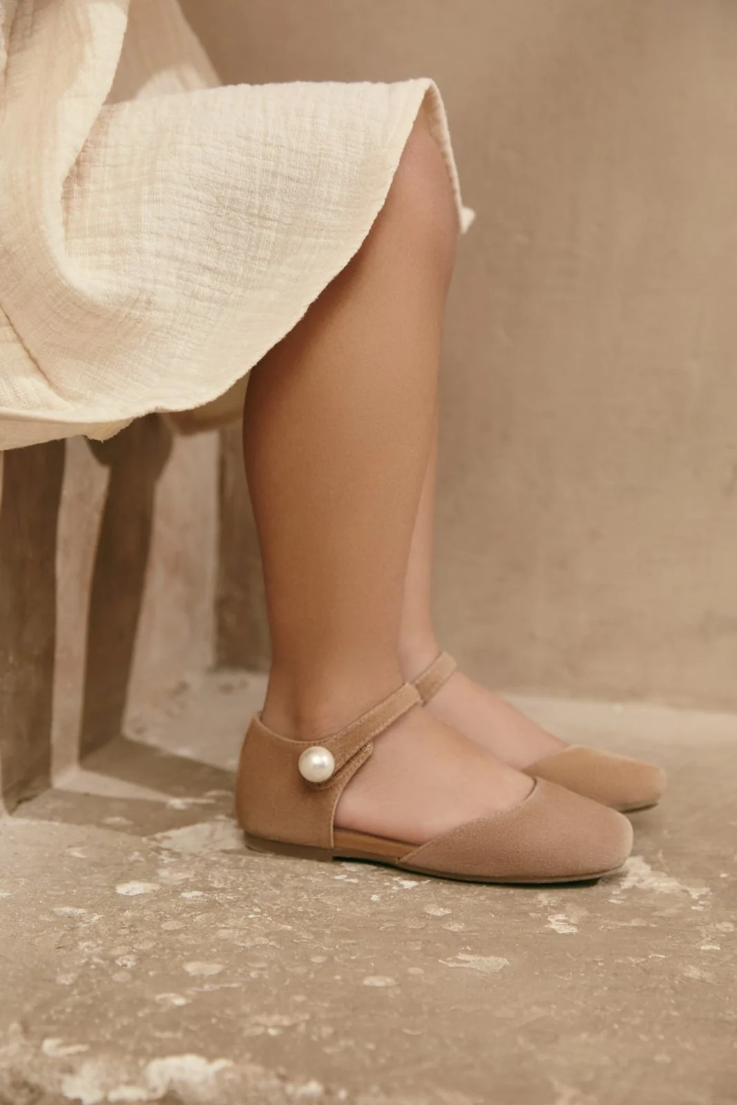Libby Dark Beige Flats - Image 3