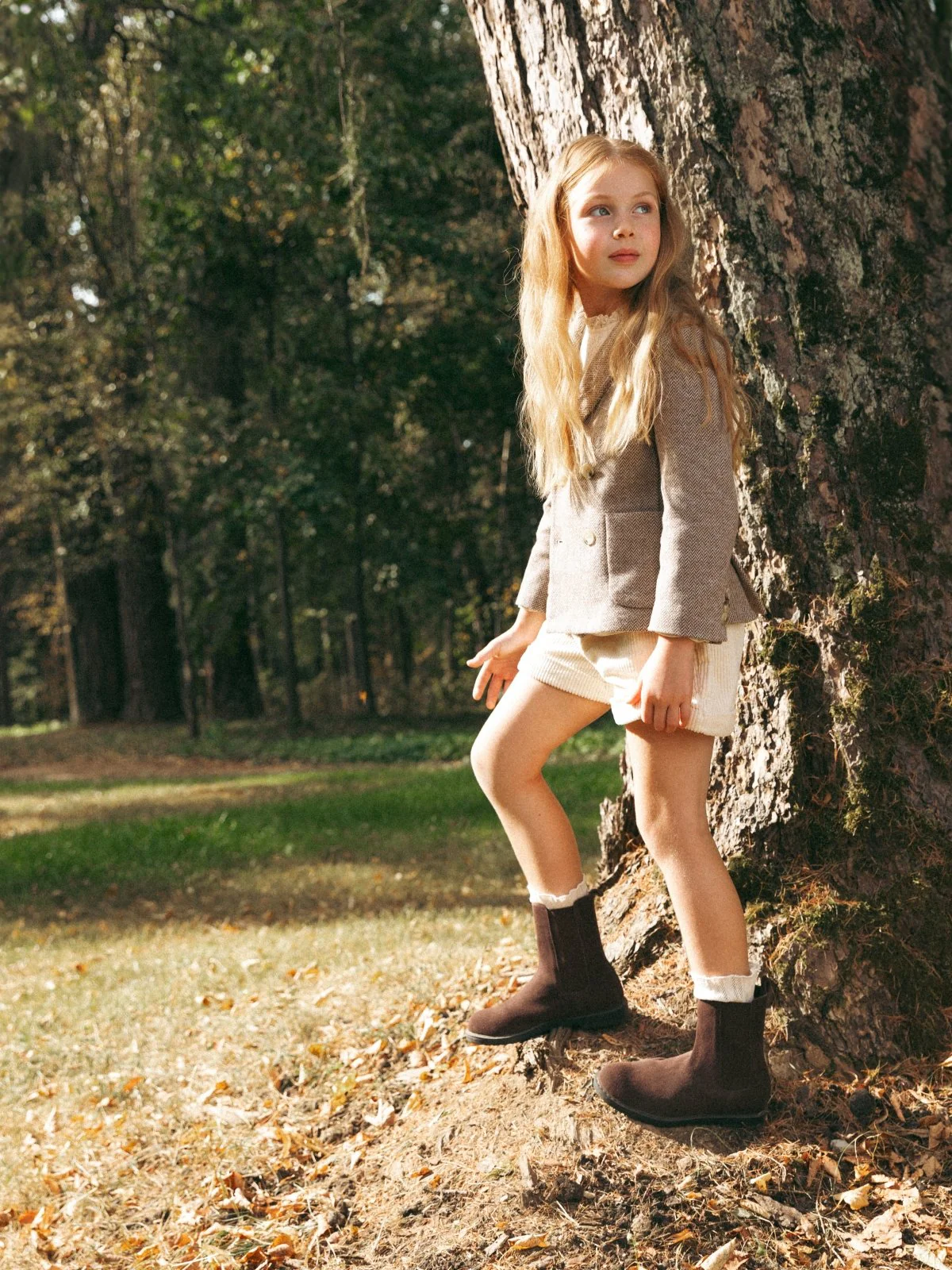 Nala Chocolate Chelsea Boots - Image 5