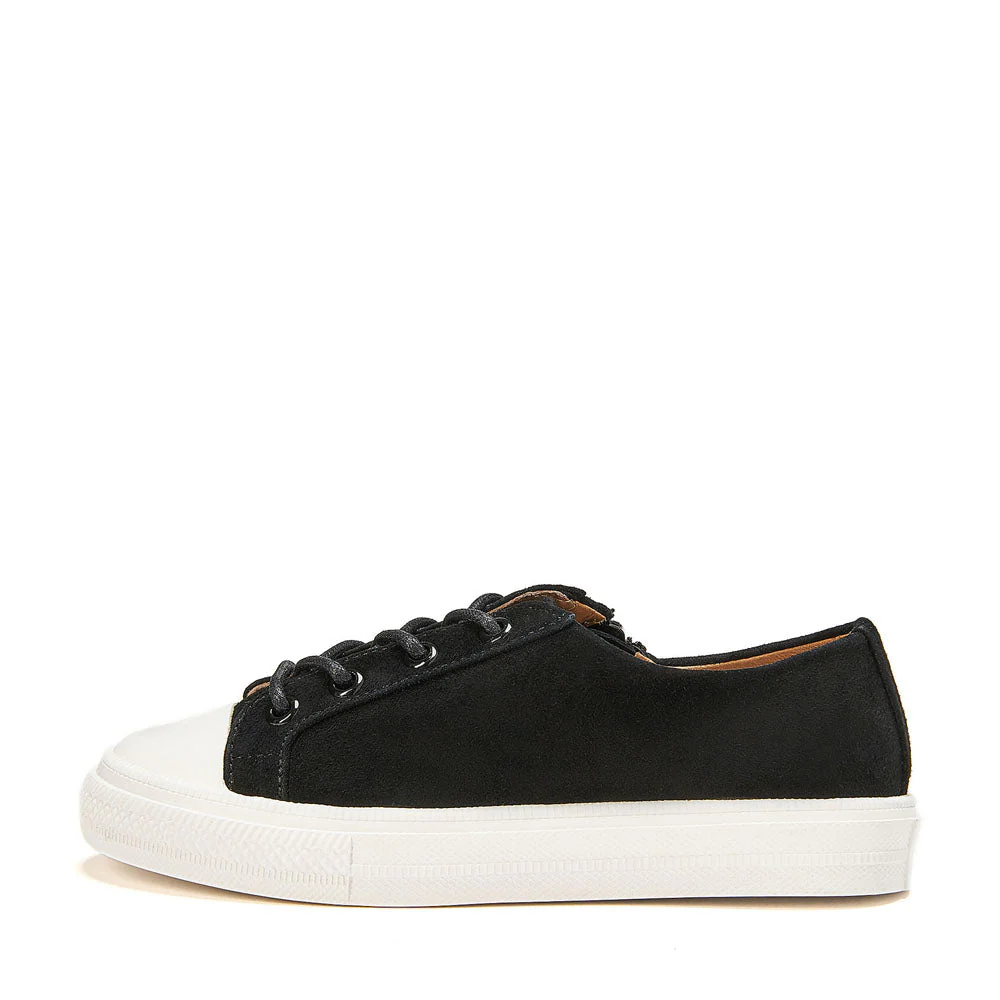 Theo Black Sneakers