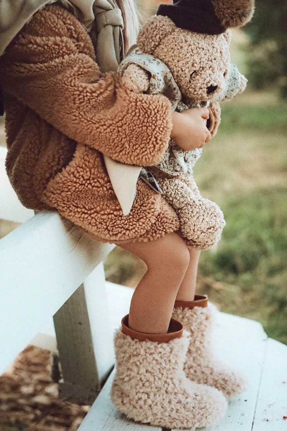 Yeti Beige Boots - Image 3