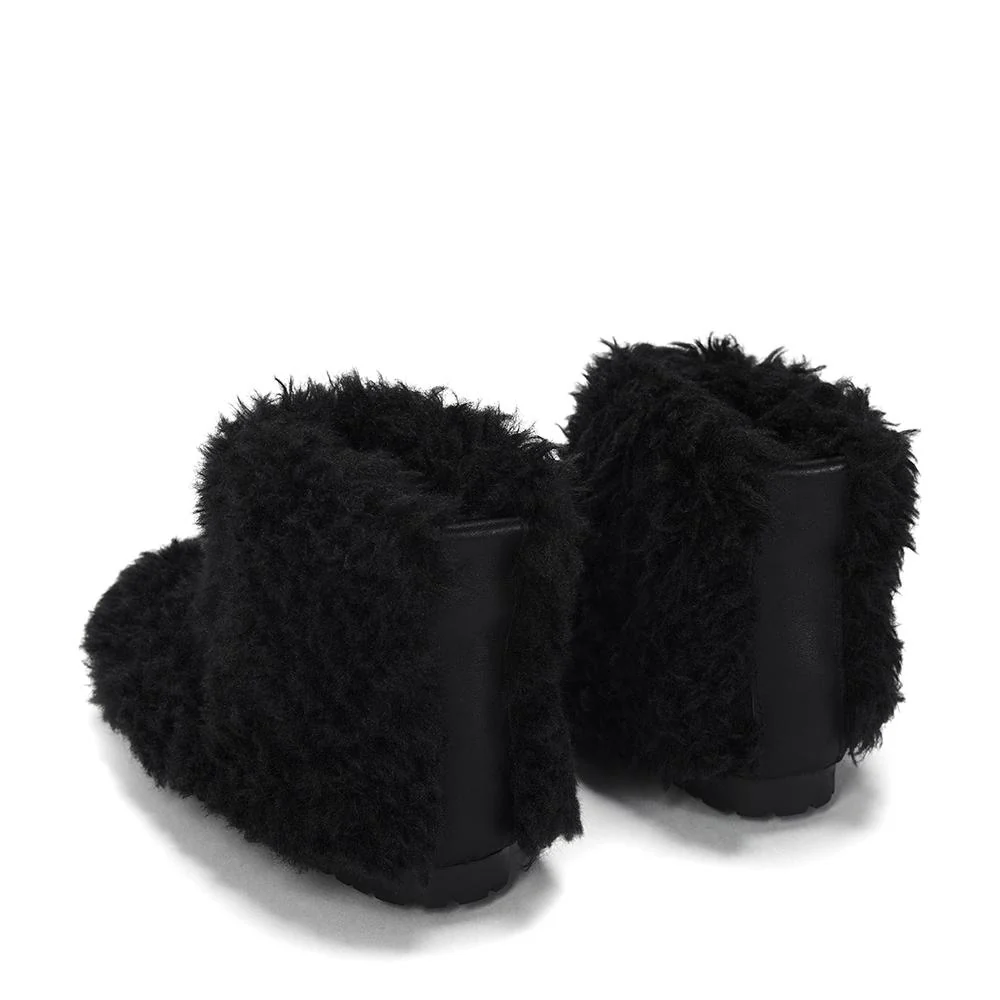 Yeti Mini black Boots - Image 3